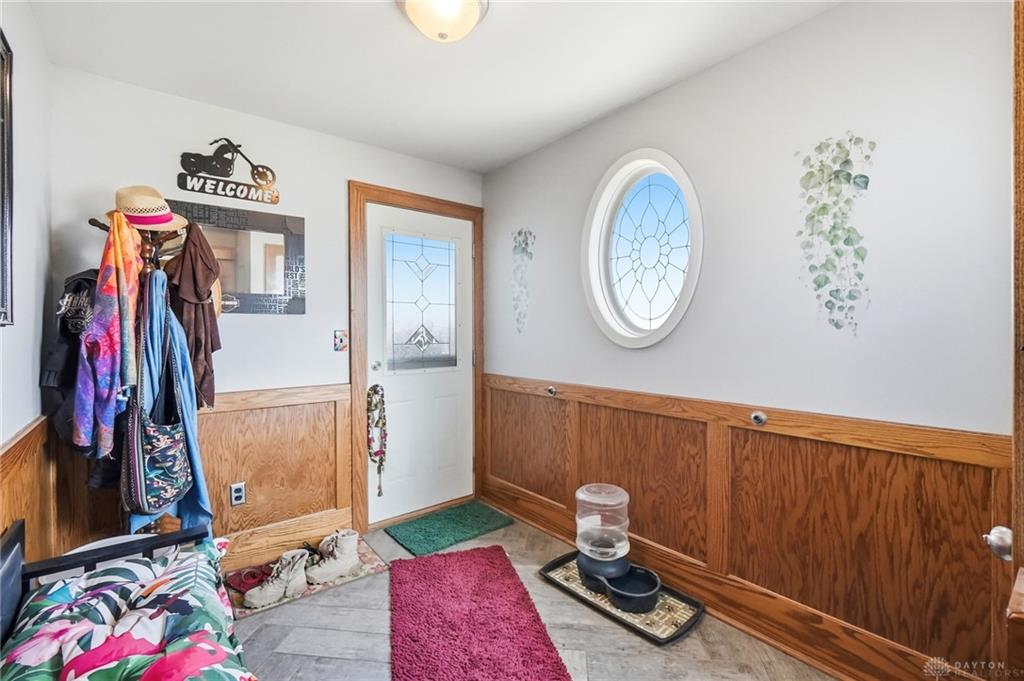 19 S 2nd Property Photo 6