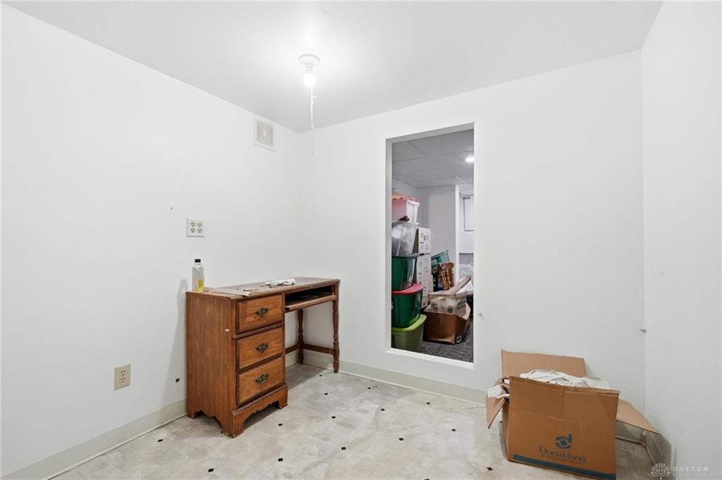 19 S 2nd Property Photo 26
