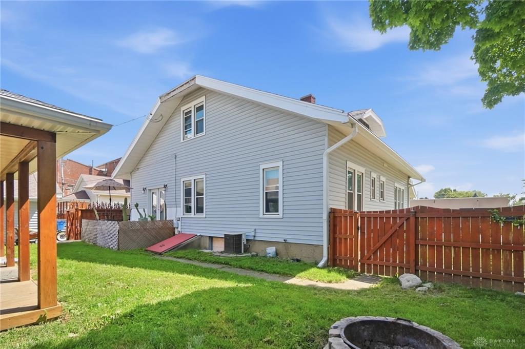 19 S 2nd Property Photo 28