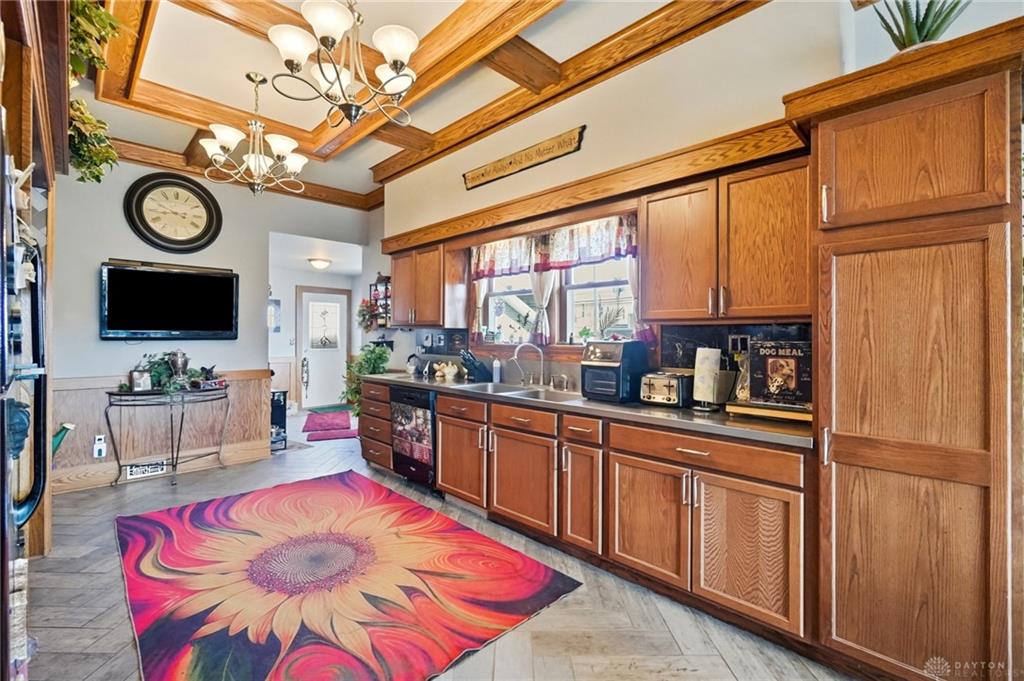 19 S 2nd Property Photo 45