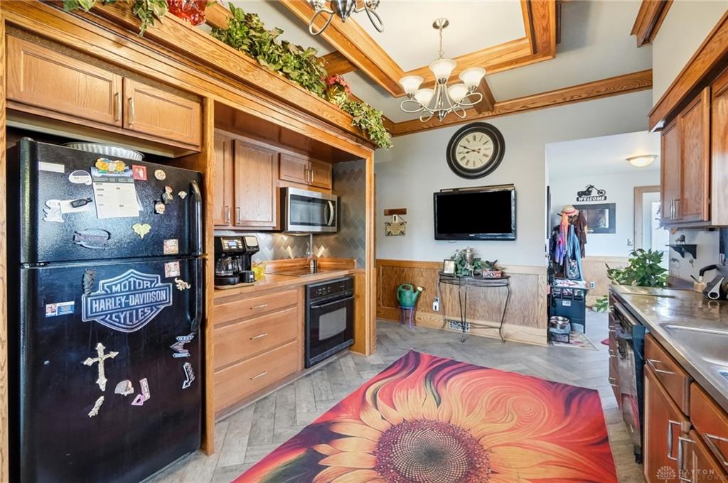 19 S 2nd Property Photo 48