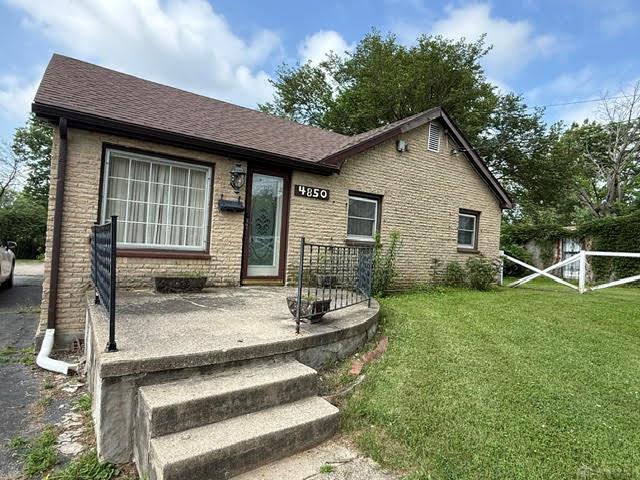 4850 Dayton Liberty Property Photo 1