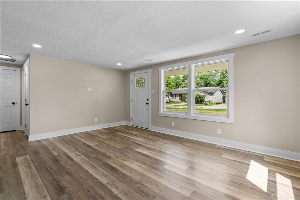 142 Kentucky Property Photo 6