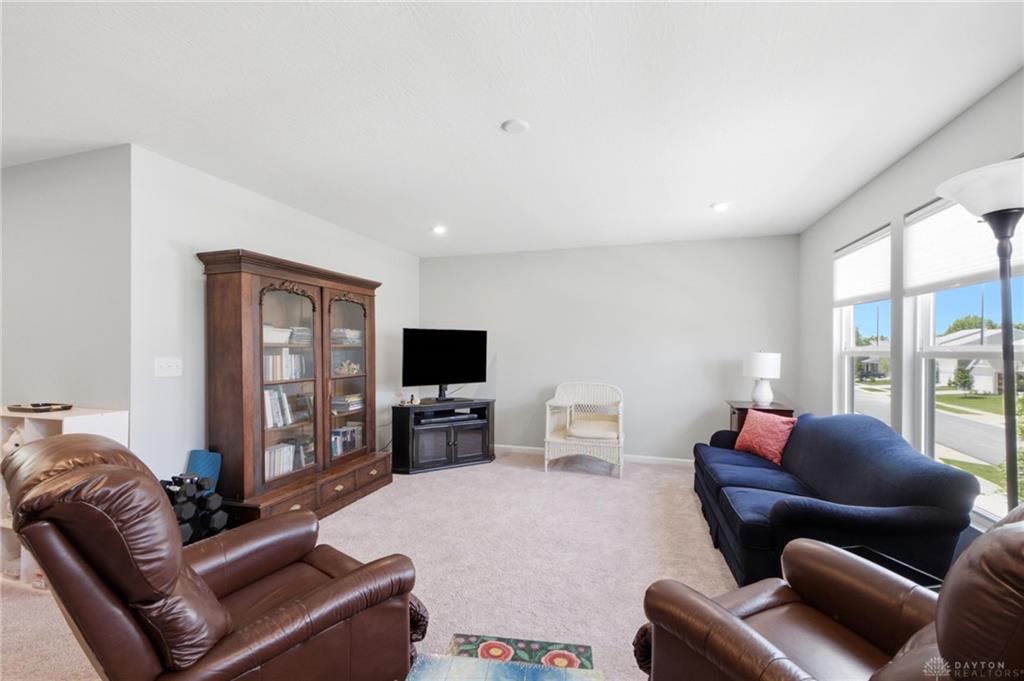 1251 Heathgate Property Photo 19