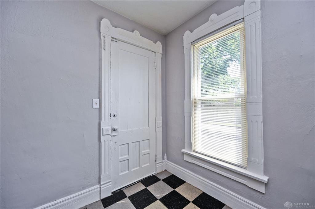 139 Columbus Property Photo 5
