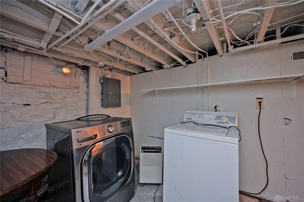 139 Columbus Property Photo 22