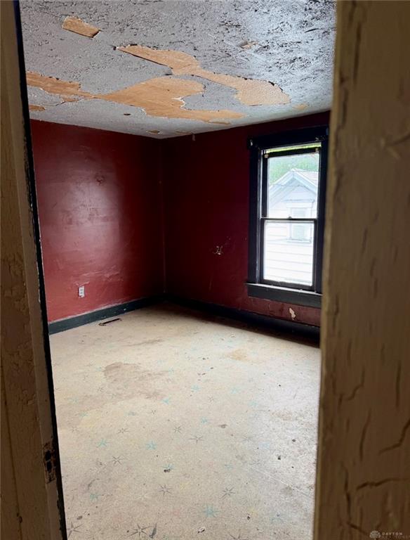 633 Huffman Property Photo 6