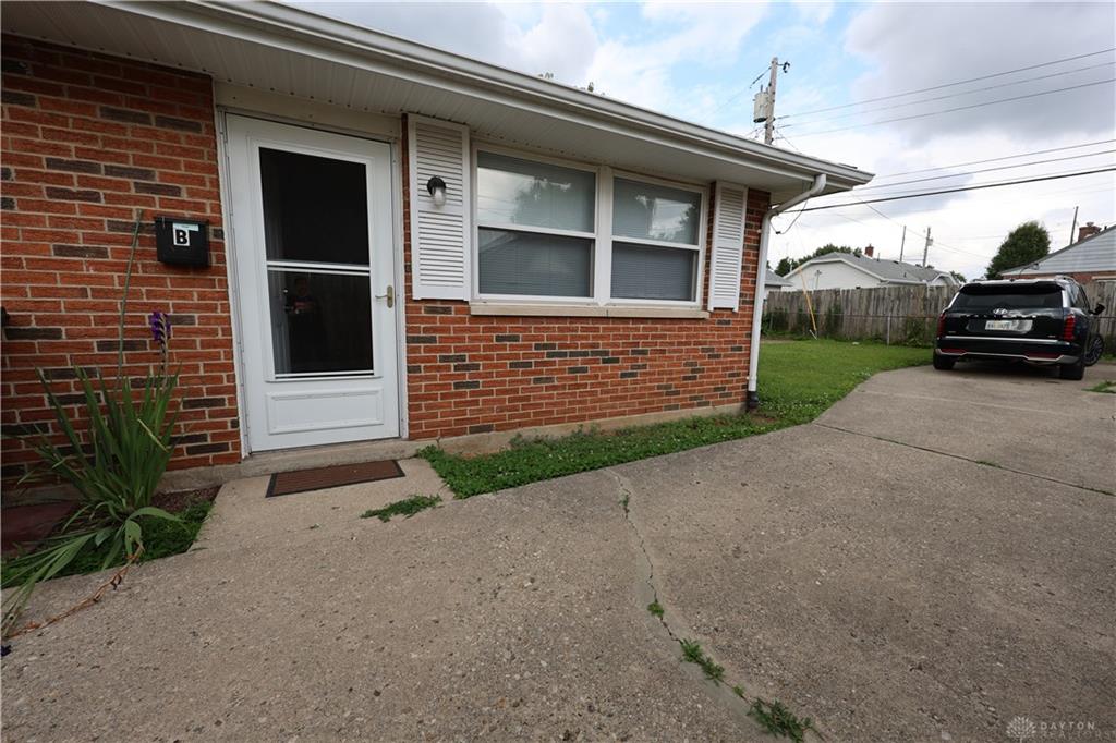 1504 Coventry B Property Photo 2