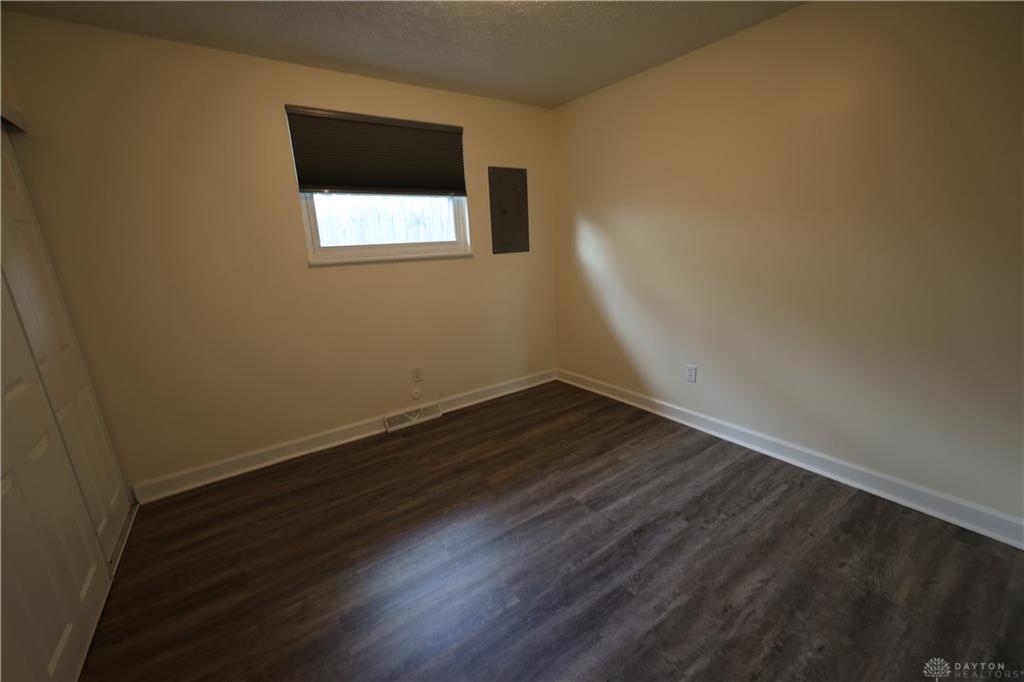 1504 Coventry B Property Photo 7