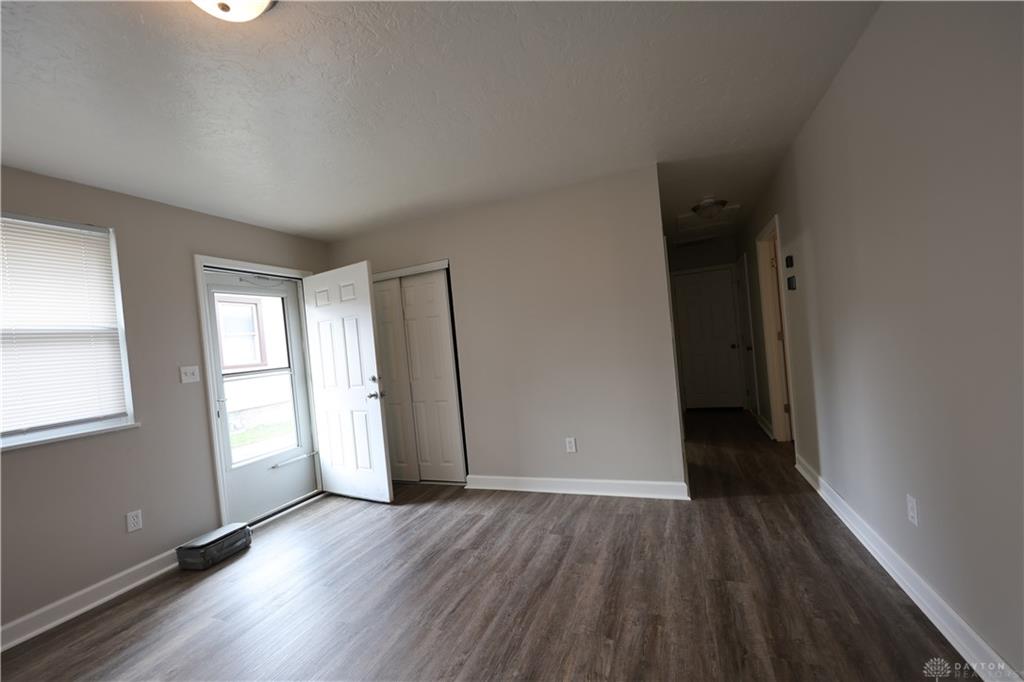 1504 Coventry B Property Photo 12
