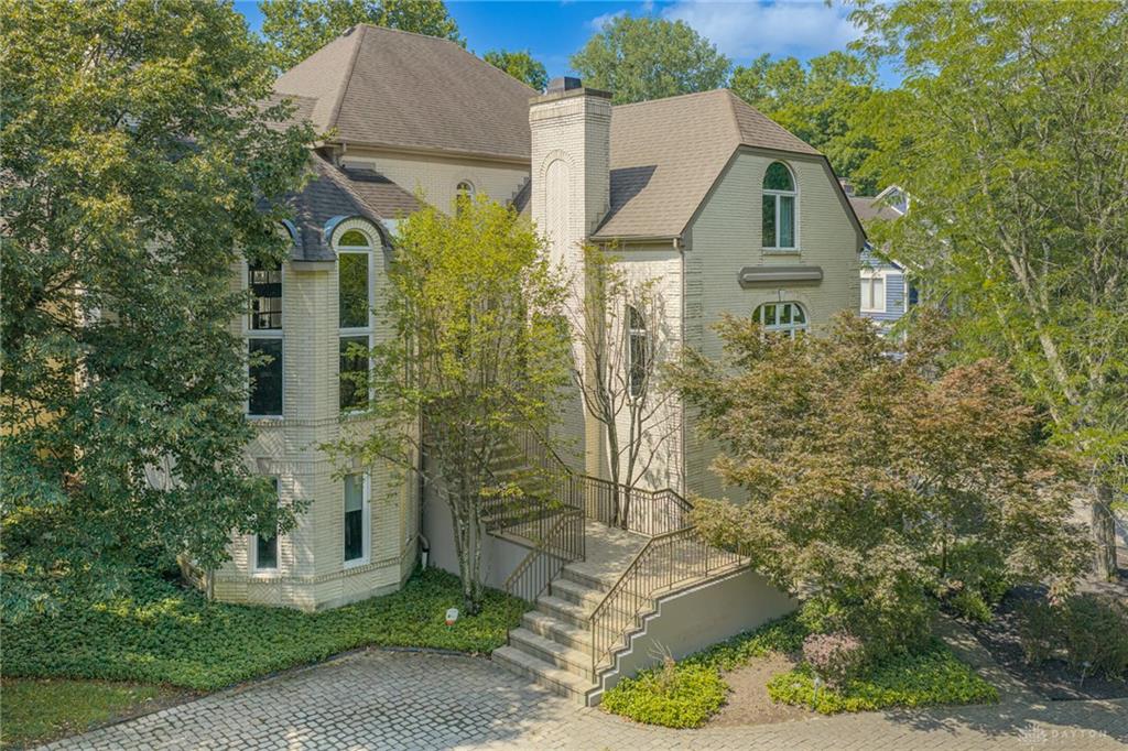 1724 W Rahn