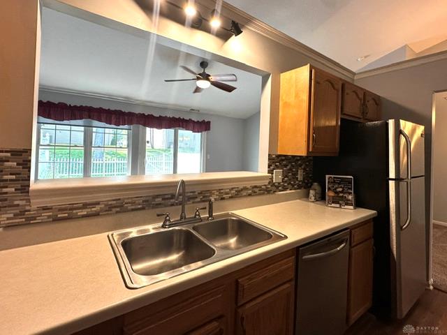 1822 Kenway Property Photo 15