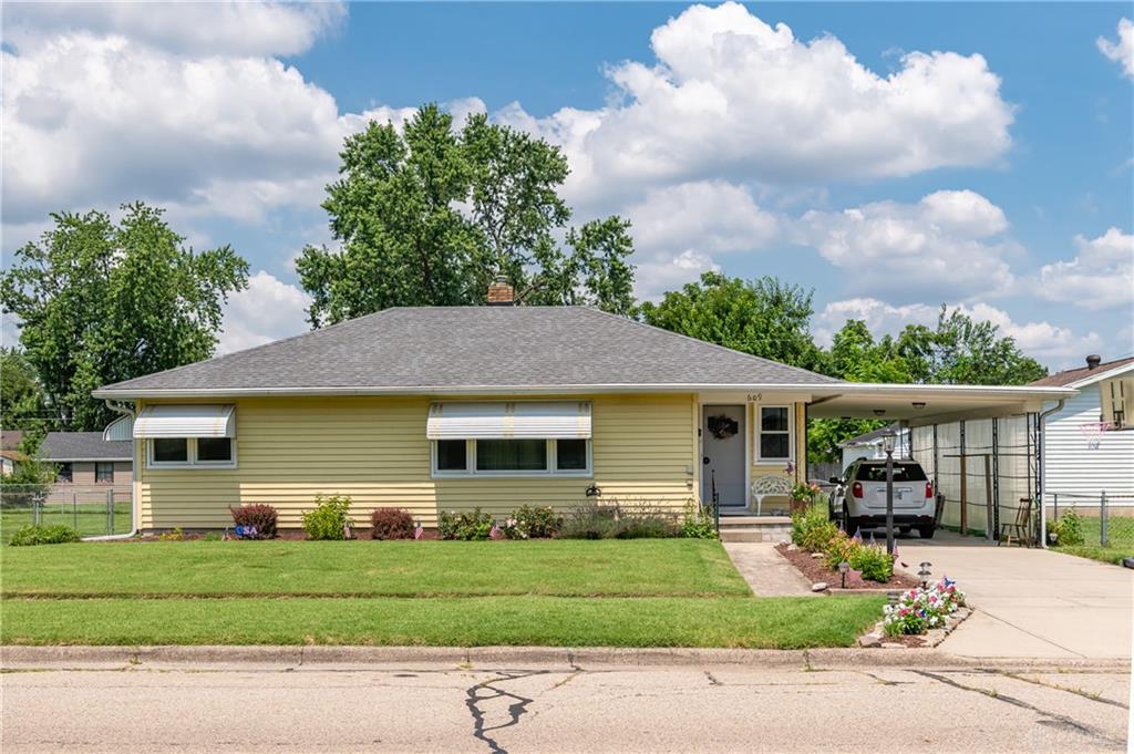 609 Park Property Photo 2