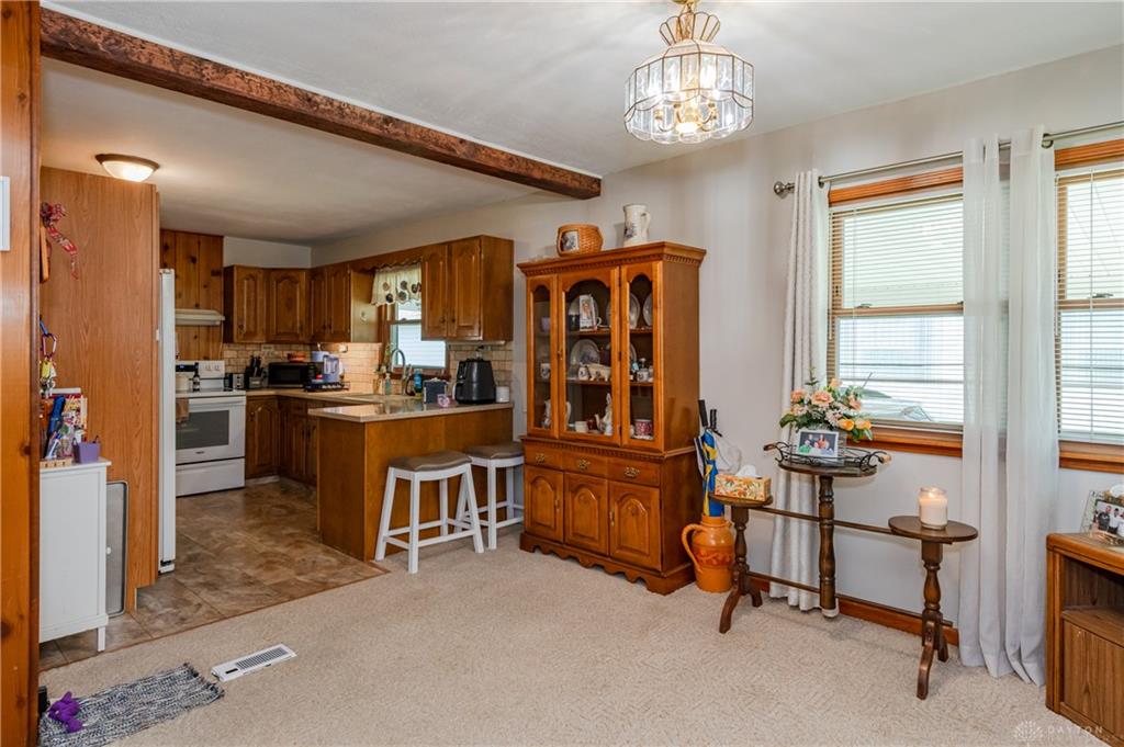 609 Park Property Photo 9