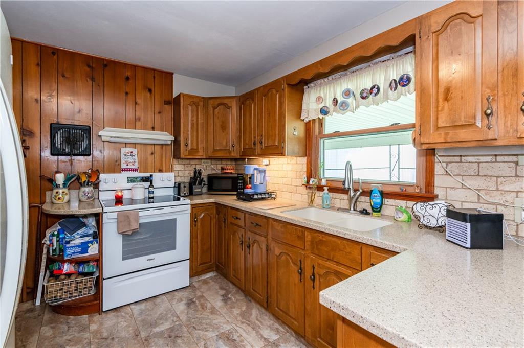 609 Park Property Photo 13