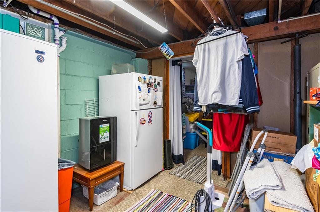 609 Park Property Photo 31