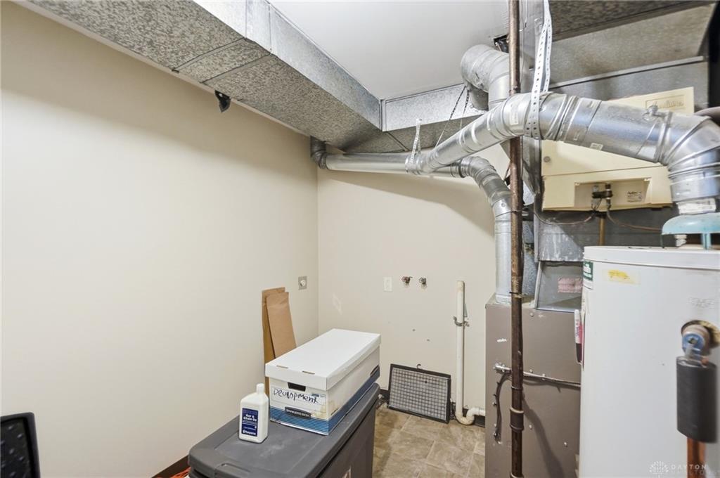 100 W Cooper Property Photo 26