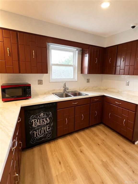 4530 Knollcroft Property Photo 12