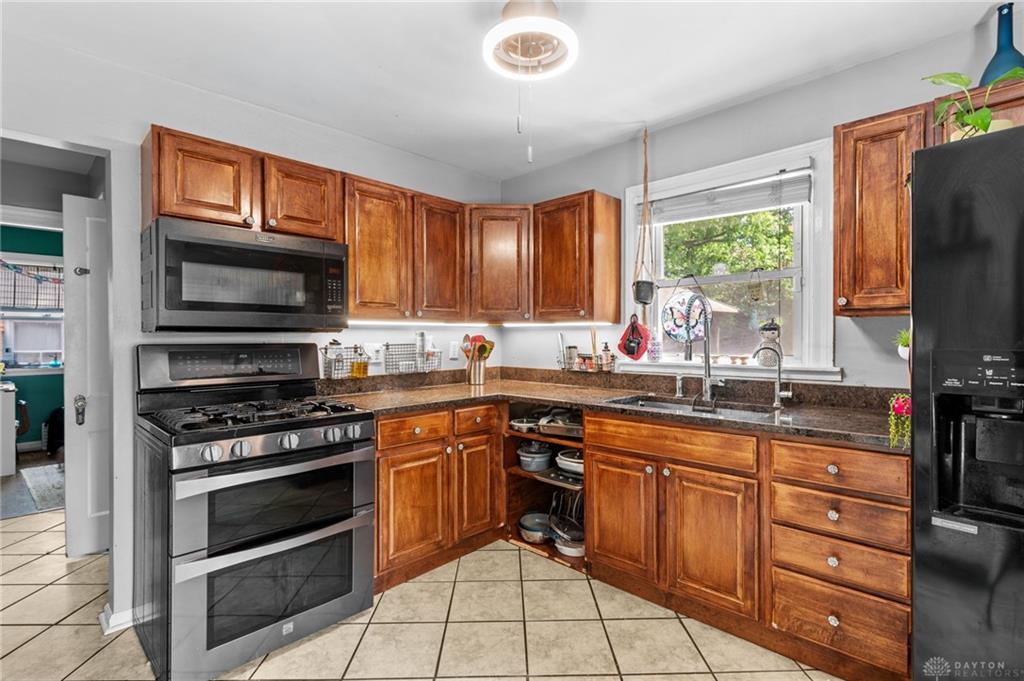 345 Durrell Property Photo 10