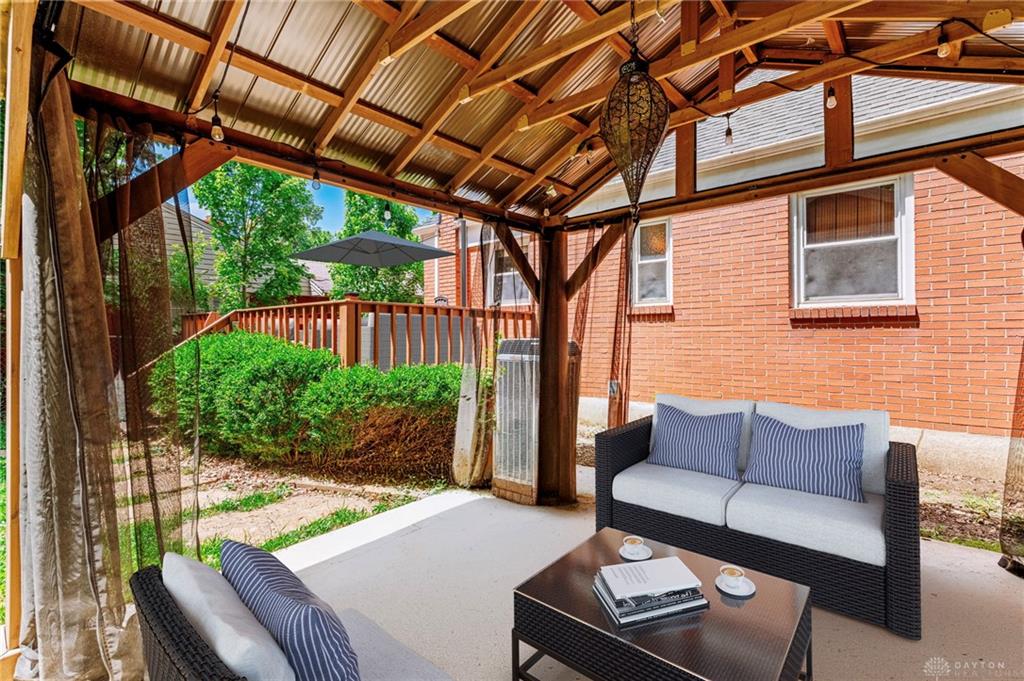 345 Durrell Property Photo 39