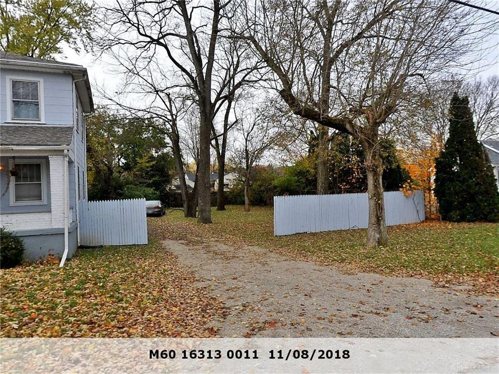 8615 N Main