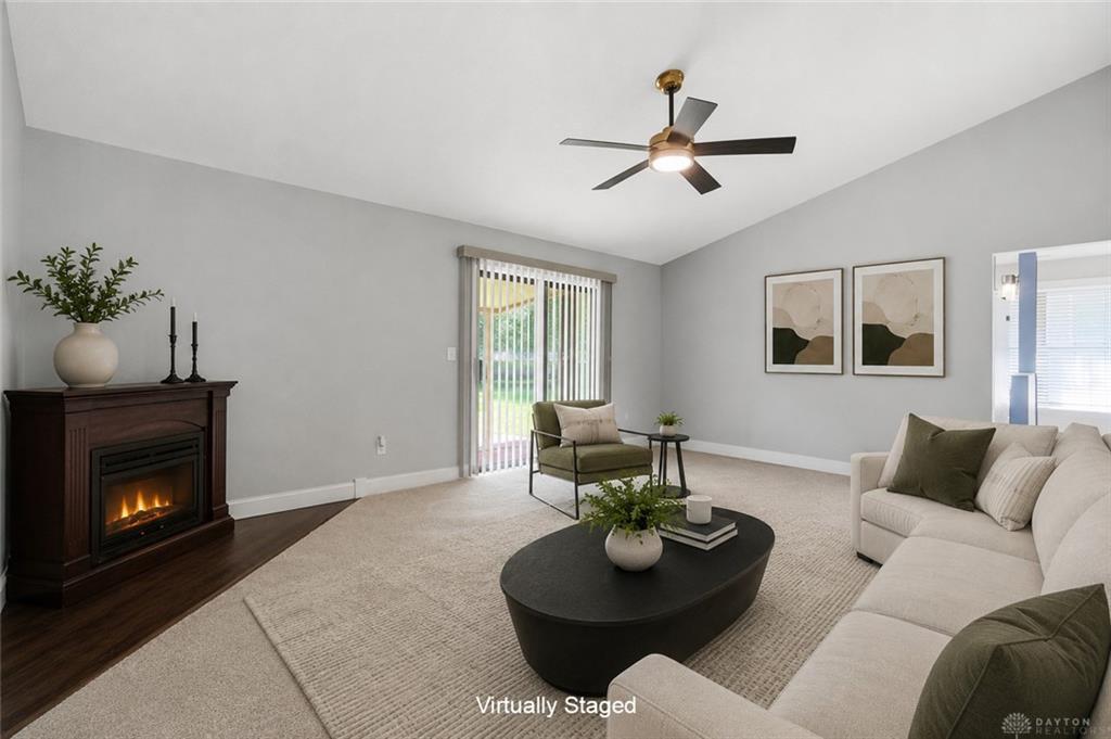 4253 Frontenac Property Photo 8