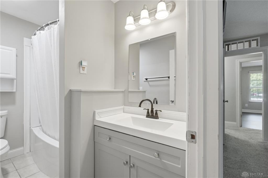 4253 Frontenac Property Photo 10