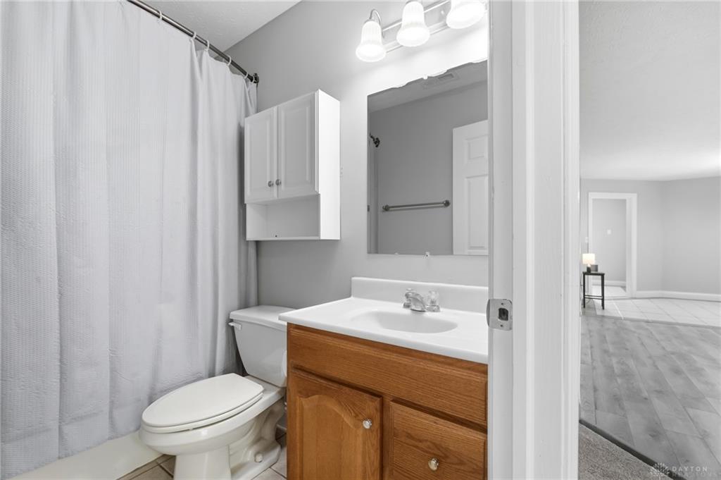 4253 Frontenac Property Photo 13