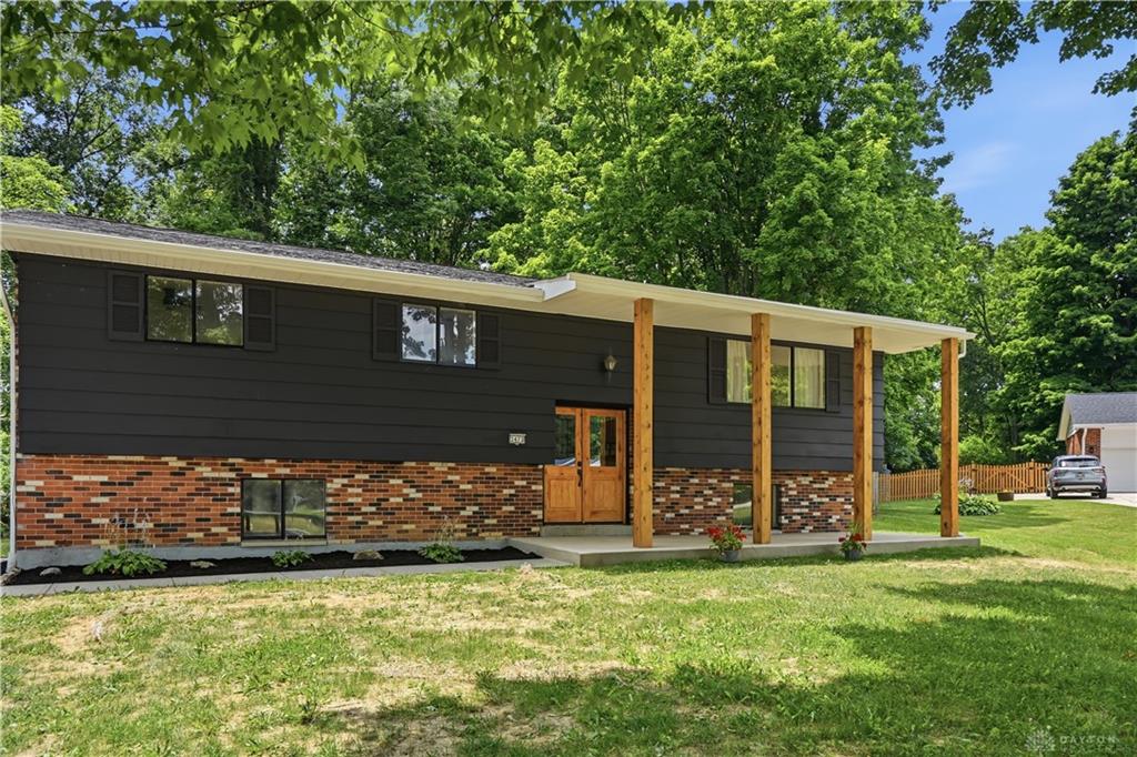 3473 Sunnyside Property Photo 3