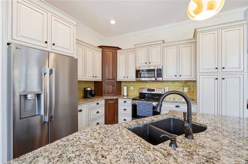 7516 Blue Fox Property Photo 10