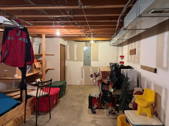 2045 Canterbury Property Photo 23