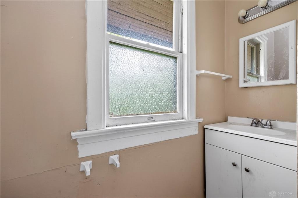 816-818 Harvard Property Photo 18