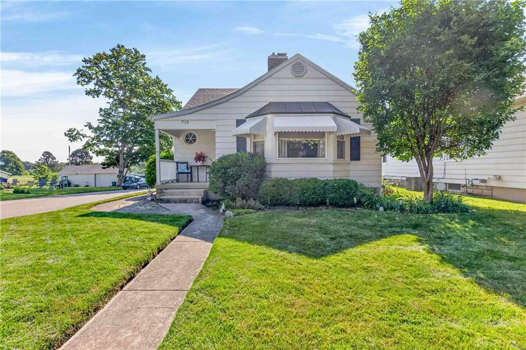1032 Broadway Property Photo 4