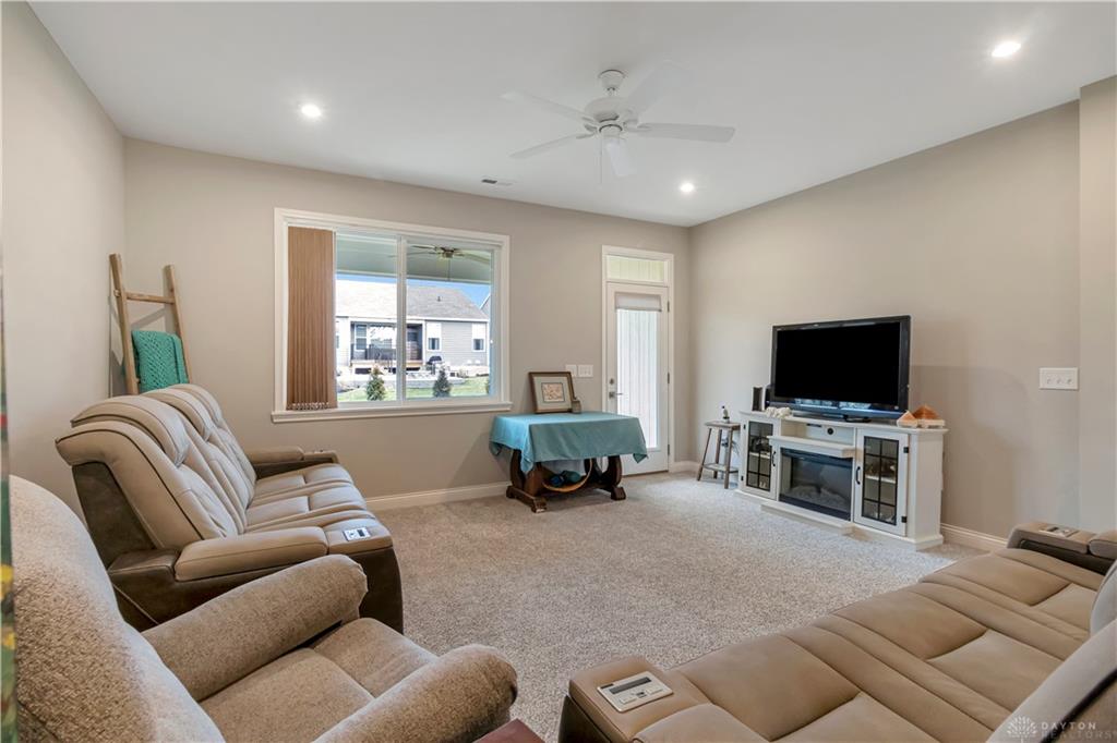 1358 Brookchase Property Photo 7