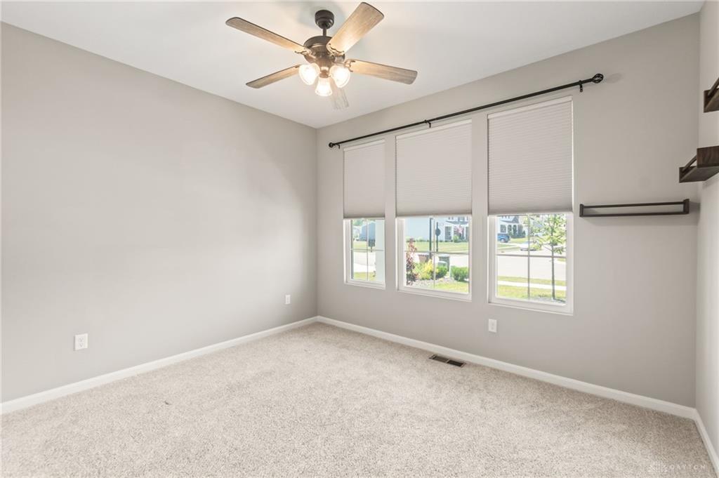1189 Heathgate Property Photo 6