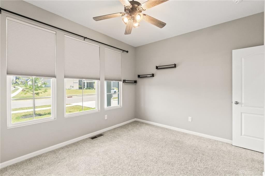 1189 Heathgate Property Photo 8