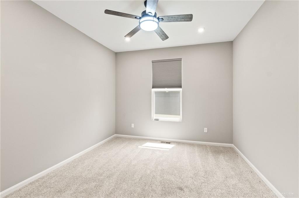 1189 Heathgate Property Photo 11