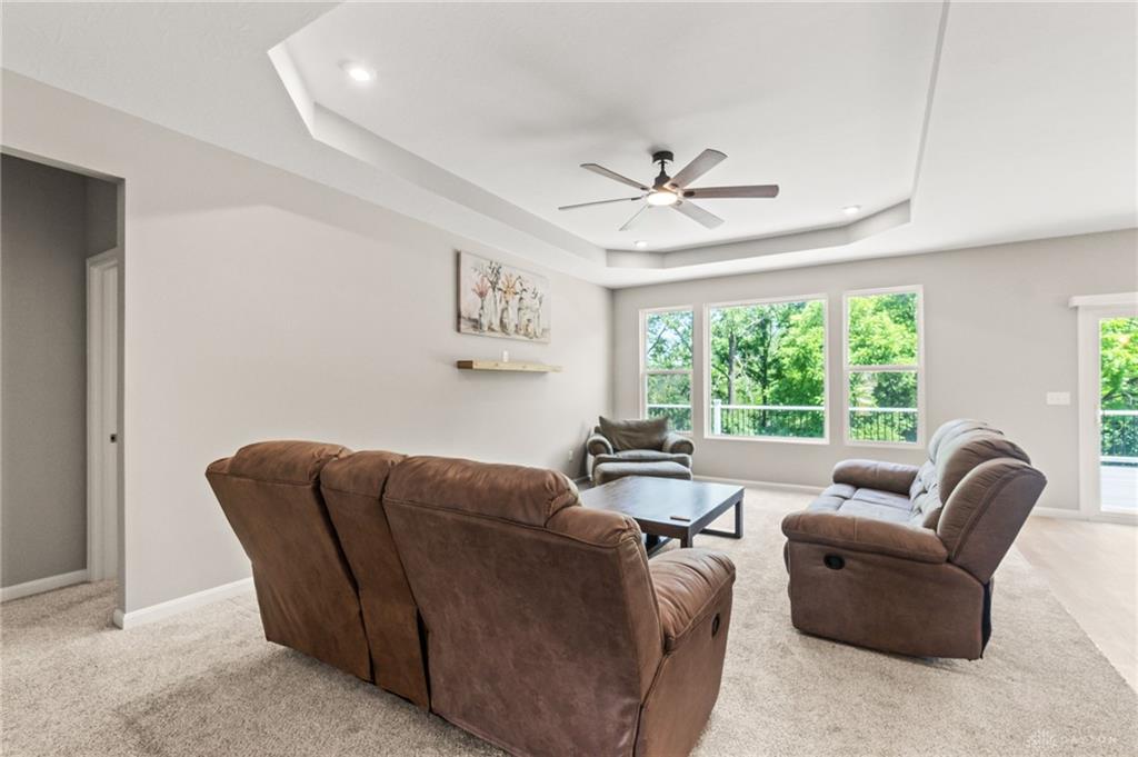 1189 Heathgate Property Photo 15