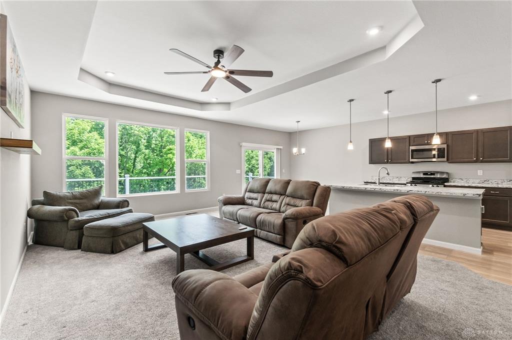 1189 Heathgate Property Photo 16