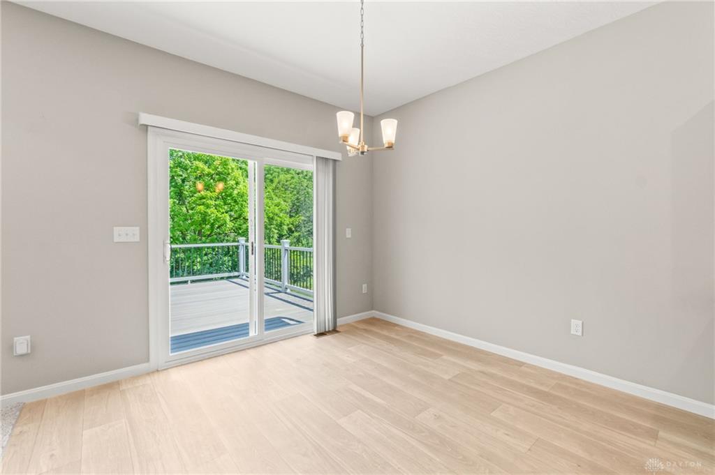 1189 Heathgate Property Photo 20