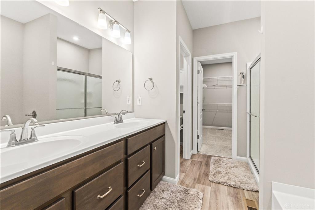 1189 Heathgate Property Photo 31
