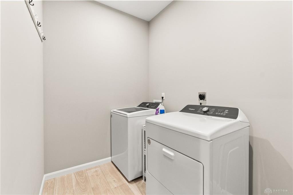 1189 Heathgate Property Photo 38