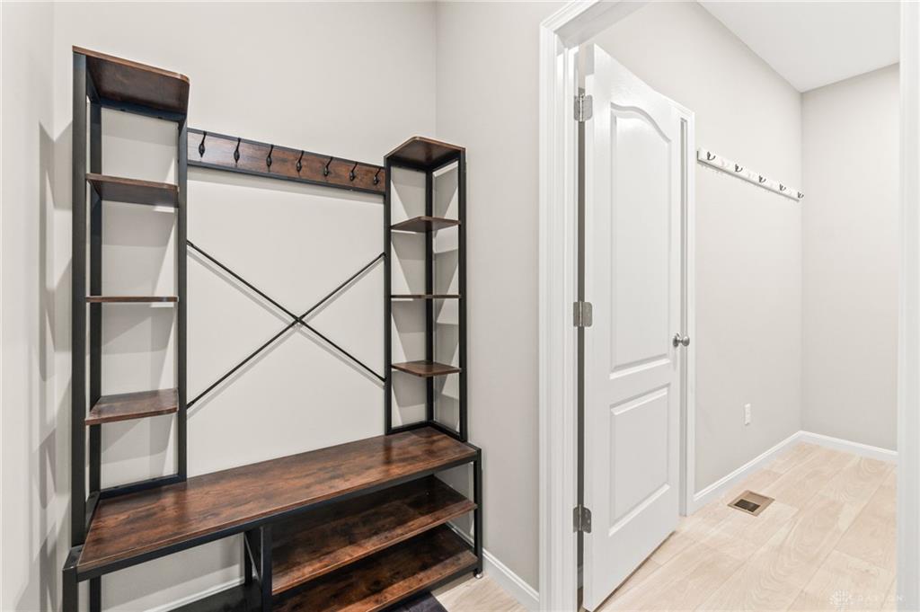 1189 Heathgate Property Photo 41