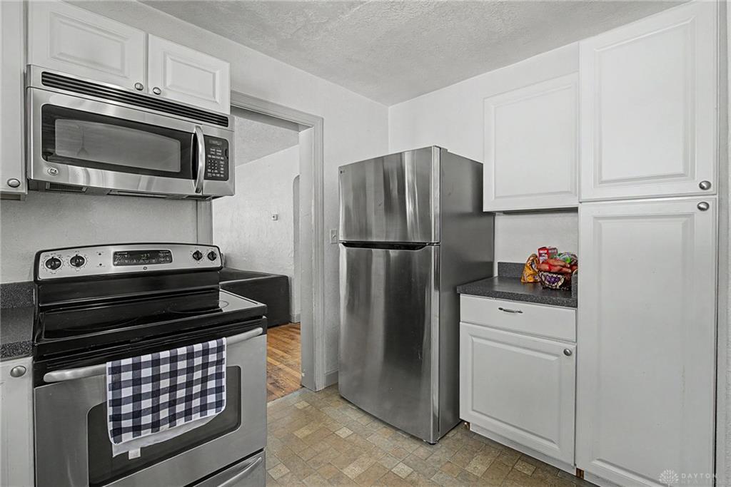 955 Weng Property Photo 12