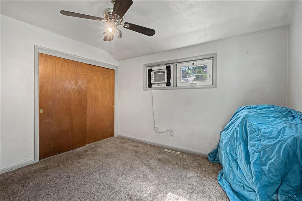 955 Weng Property Photo 17