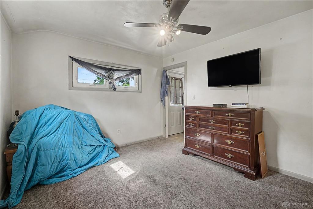 955 Weng Property Photo 19