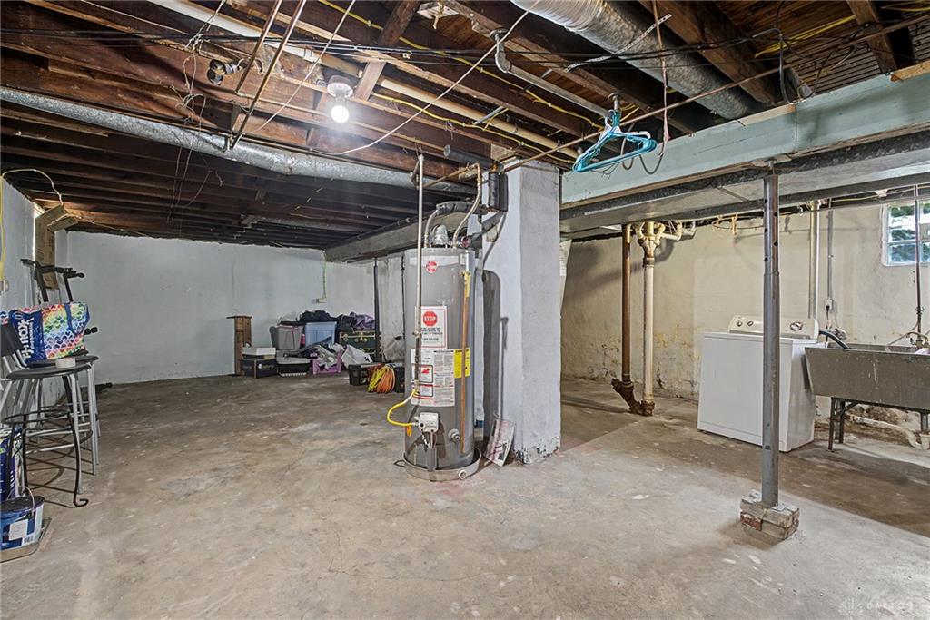 955 Weng Property Photo 28