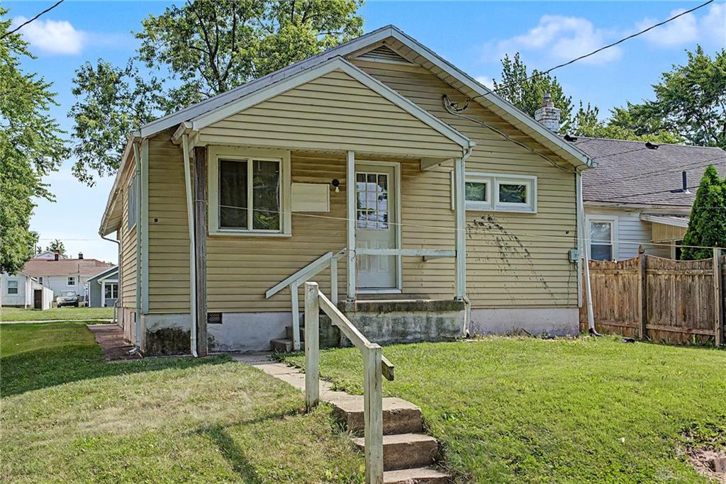 955 Weng Property Photo 31