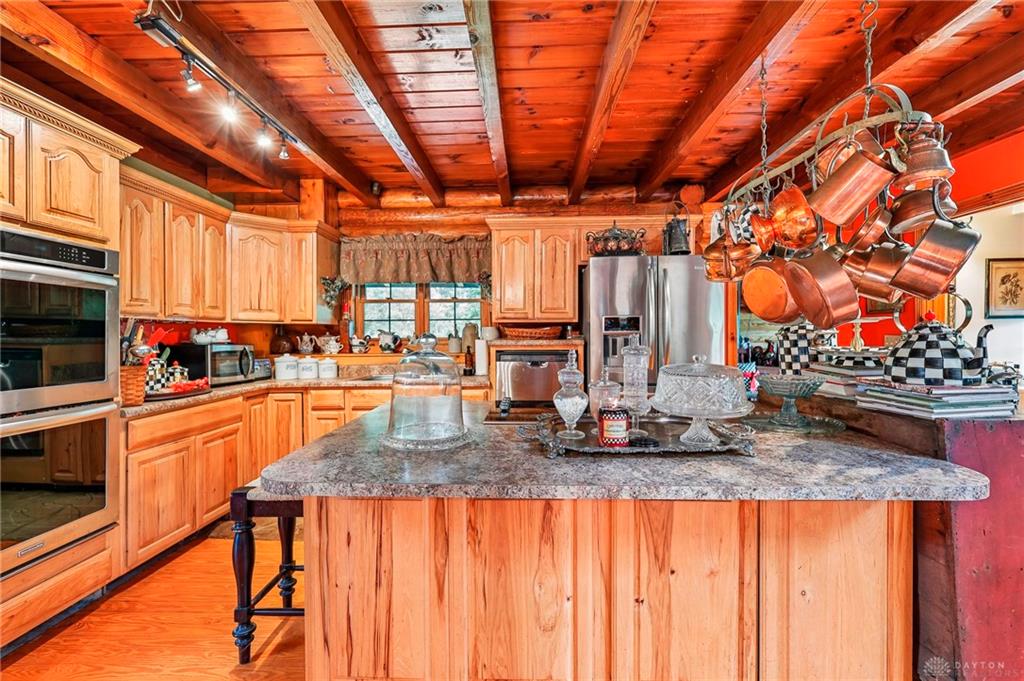 963 Pratt Property Photo 27