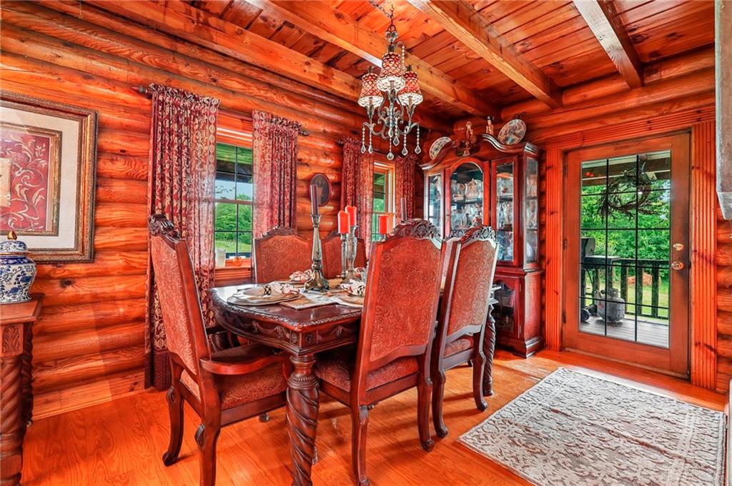 963 Pratt Property Photo 32